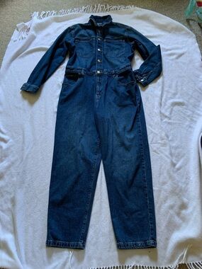 GAP Dark Blue Denim Women’s Utility Jumpsuit size 10